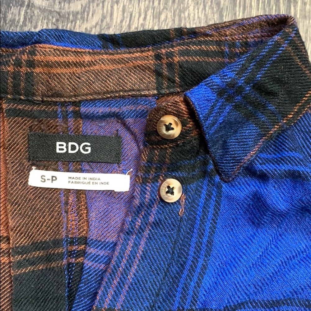Bdg Flannel Button Down - image 3